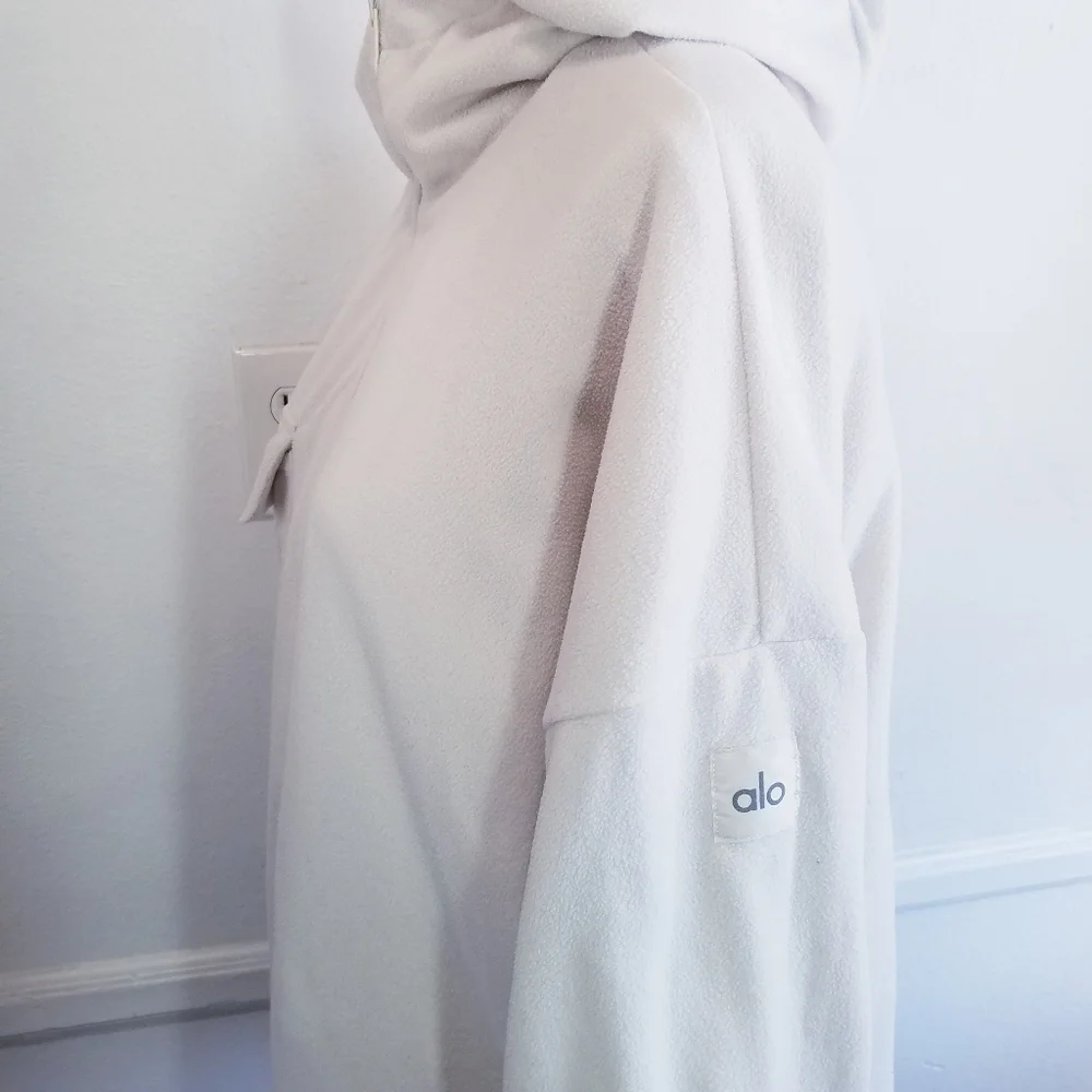 Alo Yoga | Womens Legion Pullover Hood, size‎ Large